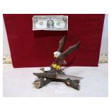 EAGLE KNIFE DISPLAY