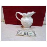 VINT CERAMIC PITCHER W/GRAPES T