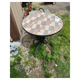 **TABLE AS IS DROPPED IT BRINGING IT HERE TO SELL!