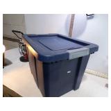 **TOTE W/LID
