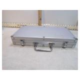 **CASE W/POKER CHIPS