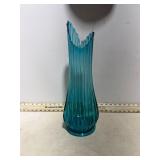 **MCM L.E. SMITH PEACOCK BLUE SWUNG VASE GLOWS