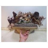 **DRIED MUSHROOM DECORATED DRIED FLOWERS & MORE