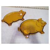 *2 AMBER GLASS PIG SHAPED PLATES