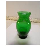 VINT GREEN GLASS VASE