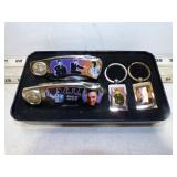 ELVIS 2 POCKET KNIVES & 2 KEY CHAINS NIP