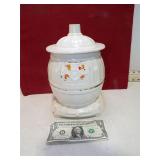 **MCCOY POT BELLY STOVE COOKIE JAR WHITE