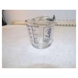 ANCHOR HOCKING MEASURING CUP