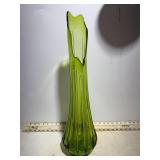 **MCM L.E. SMITH SIMPLICITY SWUNG GLASS VASE