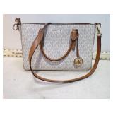 MICHAEL KORS LAILA SIGNATURE PURSE LIKE NEW