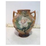 **ROSEVILLE MAGNOLIA VASE
