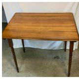 Antique collapsible leg table