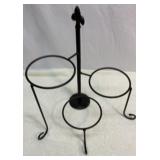 Adjustable three ring metal plant holder