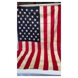 Vtg cloth flag. 3 x 5.