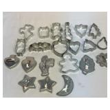 Vtg metal Halloween and Christmas cookie cutters