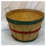 Vtg peach basket