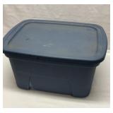 10 gallon tote with lid