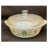 Glasbake bowl with lid. 9 inch.