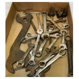 Random wrenches and drive bits