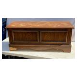 Vtg Lane cedar chest