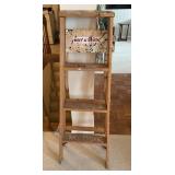 4ft wood ladder