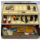 Metal tacklebox and contents. Vtg lures, etc..