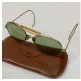 Vtg Challenger sunglasses with case