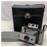Polaroid 320 Land Camera with case