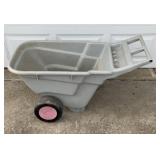 Rubbermaid yard cart