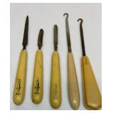Vtg celluloid handle dresser manicure set