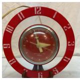 Vtg GE Plastic kitchen wall clock. Works.
