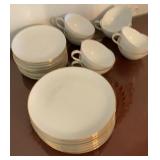 Amcrest 24 piece dessert dish set