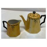 Effervescent tea pot and creamer. Germany