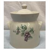 Pfaltzgraff grapevine ceramic cookie jar