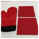 Rubber oven mitt and two rubber hot pads