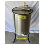 Maxant honey processing spinner