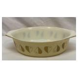 Pyrex Golden Hearts casserole dish