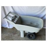 Rubbermaid yard cart