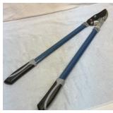 Tree limb loppers