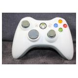 Xbox 360 Controller Microsoft with rechargeable ba Xbox 360 Controller Microsoft with rechargeable ba