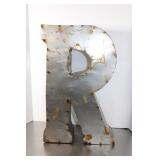 Metal R 18 1/2 x 10 1/2 x 3