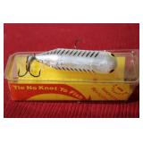 Silver  with Stripes QUICK HITCH Top Water NO