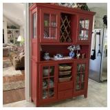 Bassett Simply Yours Hutch