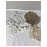 VTG Lace Table Cloth