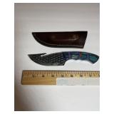Textured Gut Hook Hunting Knife with Blue-Green Hh