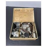 Vintage Silvertone 3260 Portable Tube Radio no kno