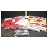 TABLECLOTHS,NAPKINS & MORE