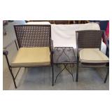 2 OUTDOOR CHAIRS AND END TABLE
