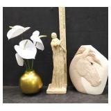 DECOR ITEMS,HORSE VASE