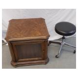 DISPLAY END TABLE AND STOOL